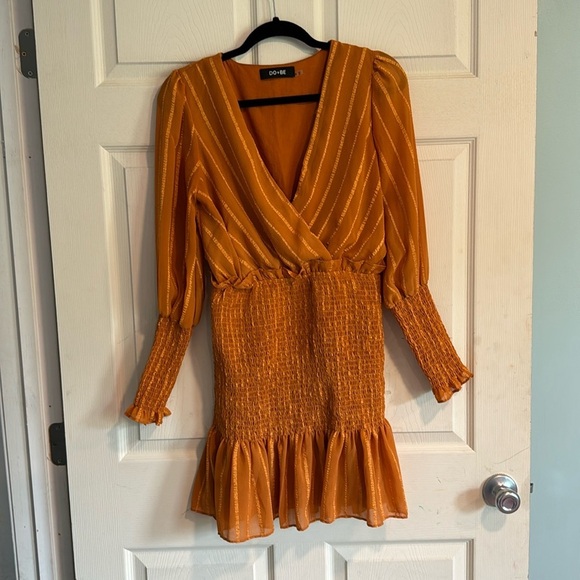 Mustard yellow striped long sleeve dress women’s medium - Picture 2 of 6